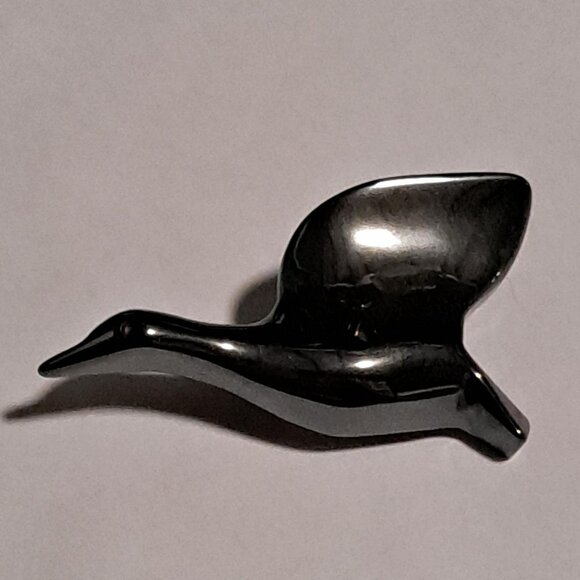 Jewelry - bird in flight brooch in shiny black / gun metal color